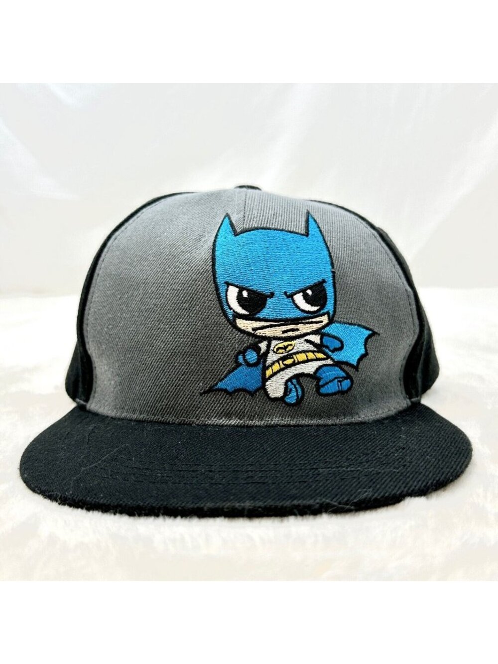 Batman Cartoon Figure DC Comics Adult Snapback Cap Hat Six Flags Black Gray